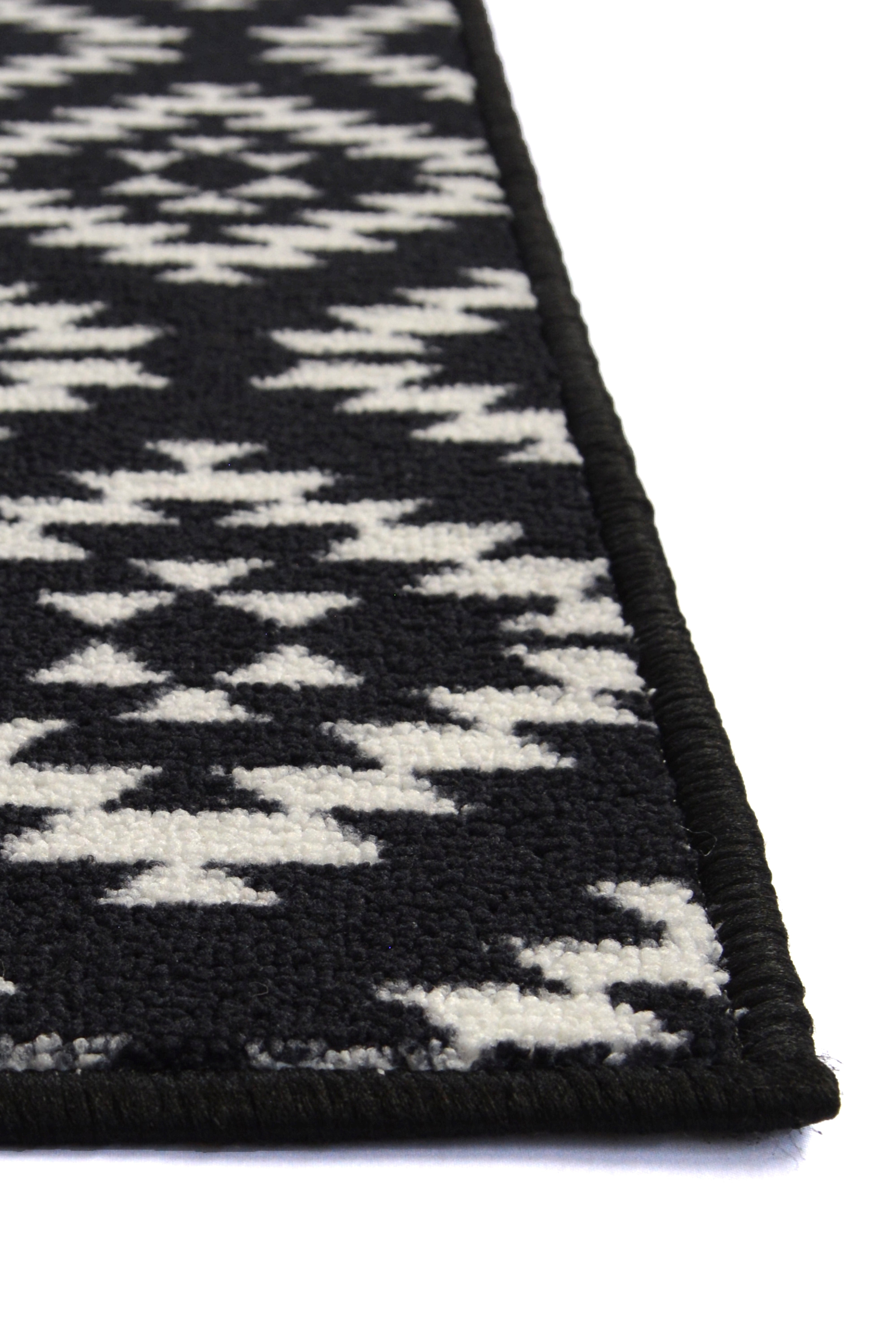 DECO Charm - Geometric Runner in Anthracite & Navy for Hallways