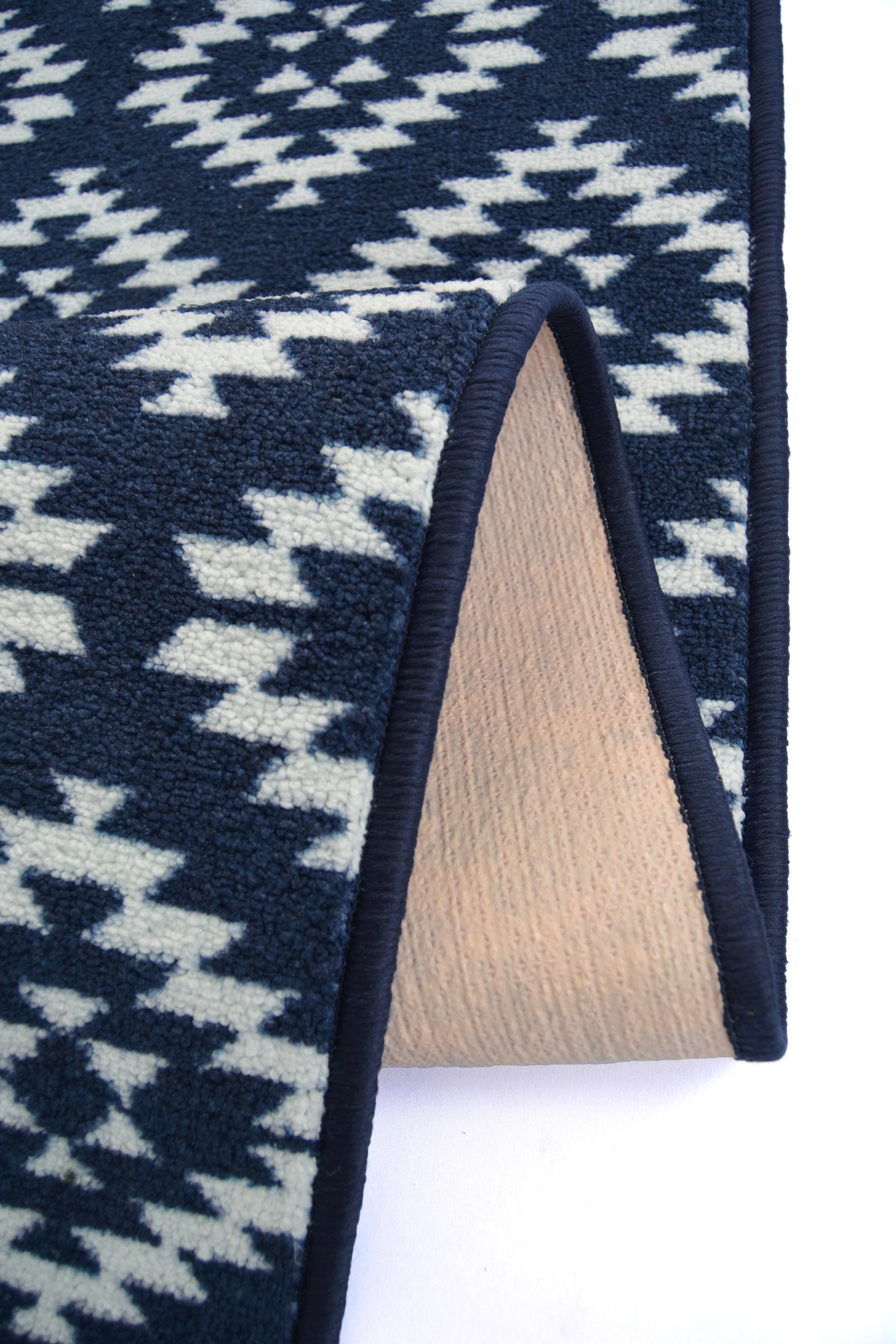 DECO Charm - Geometric Runner in Anthracite & Navy for Hallways