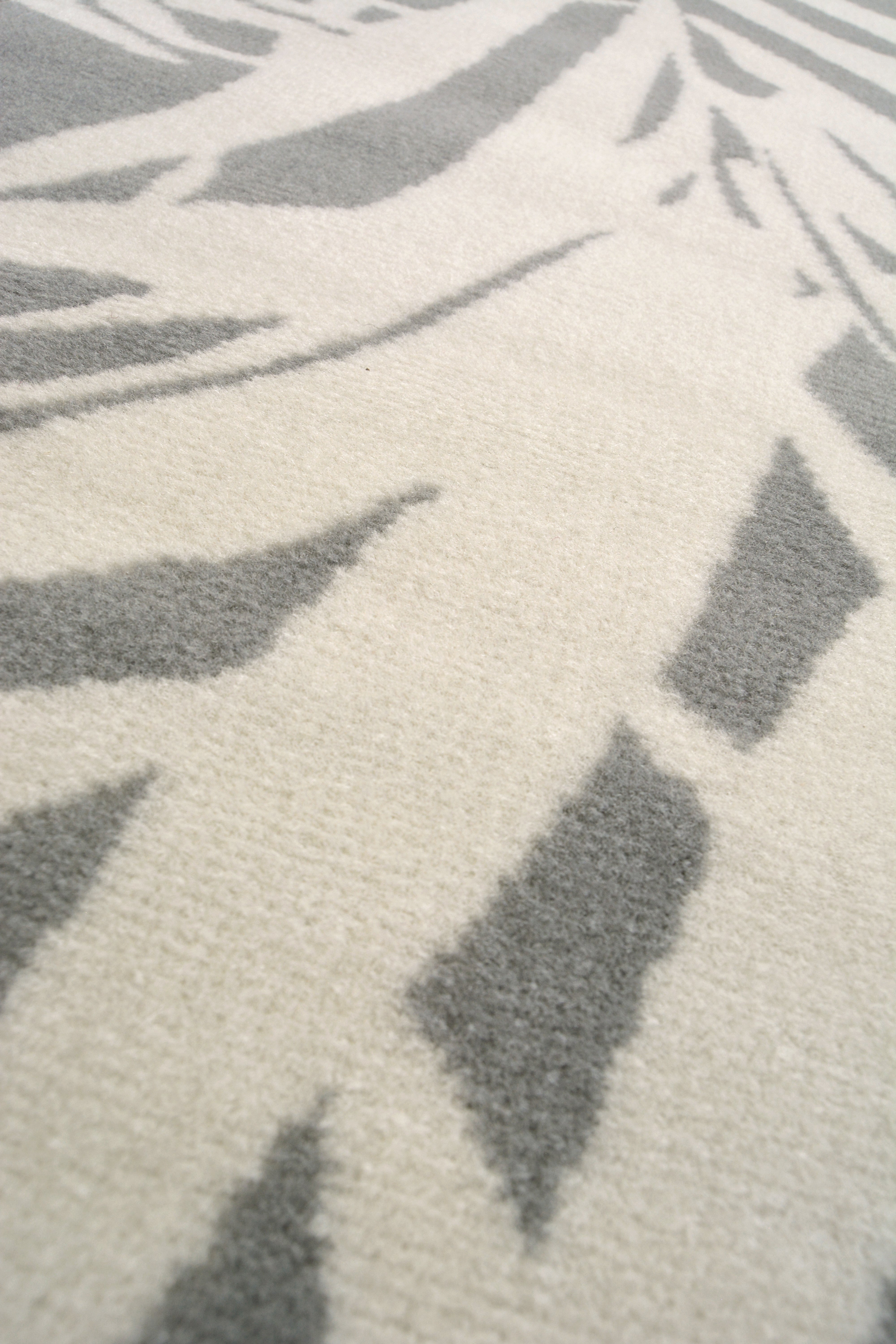 Maestro Organic Leaf Indoor Polypropylene Rug