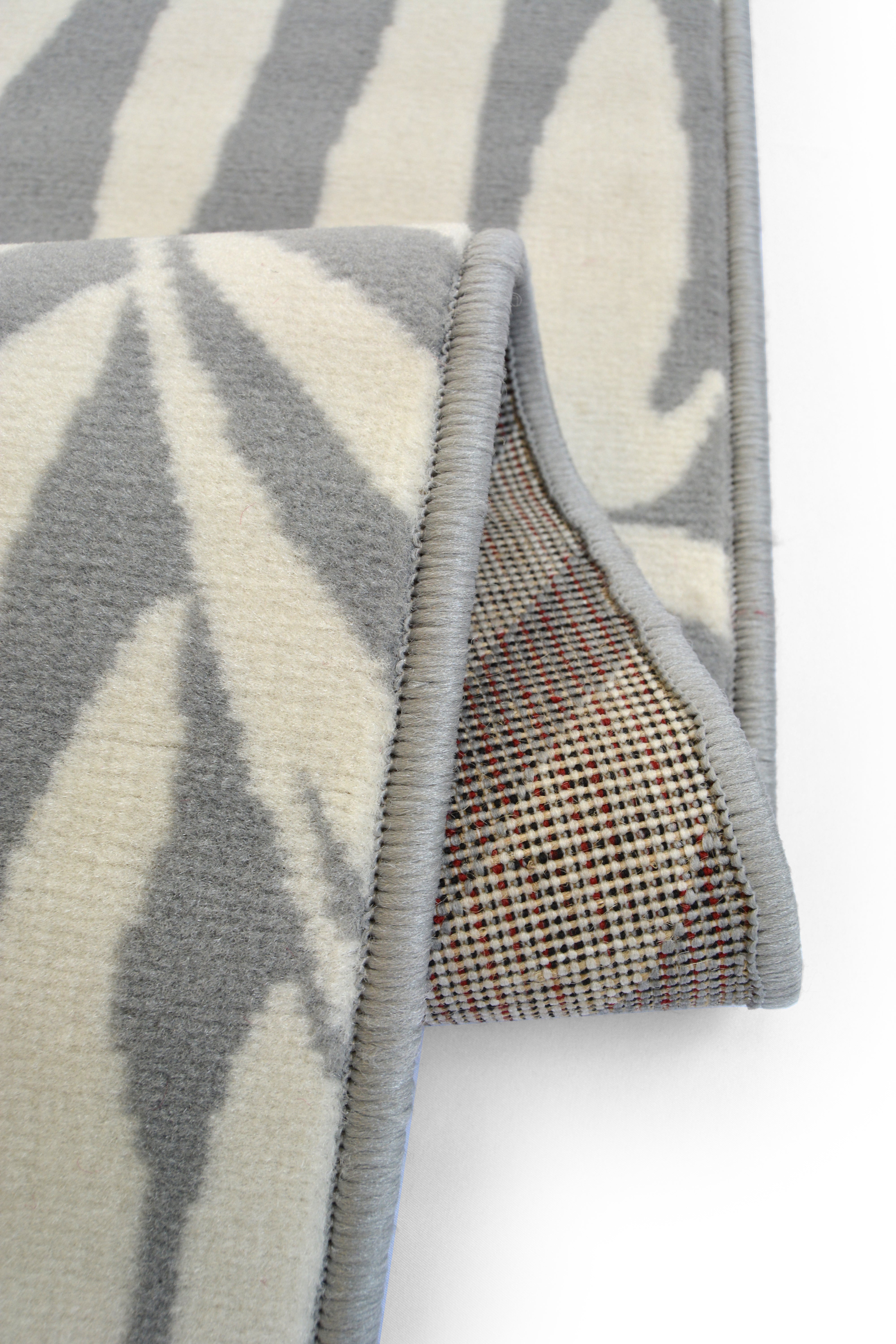 Maestro Organic Leaf Indoor Polypropylene Rug