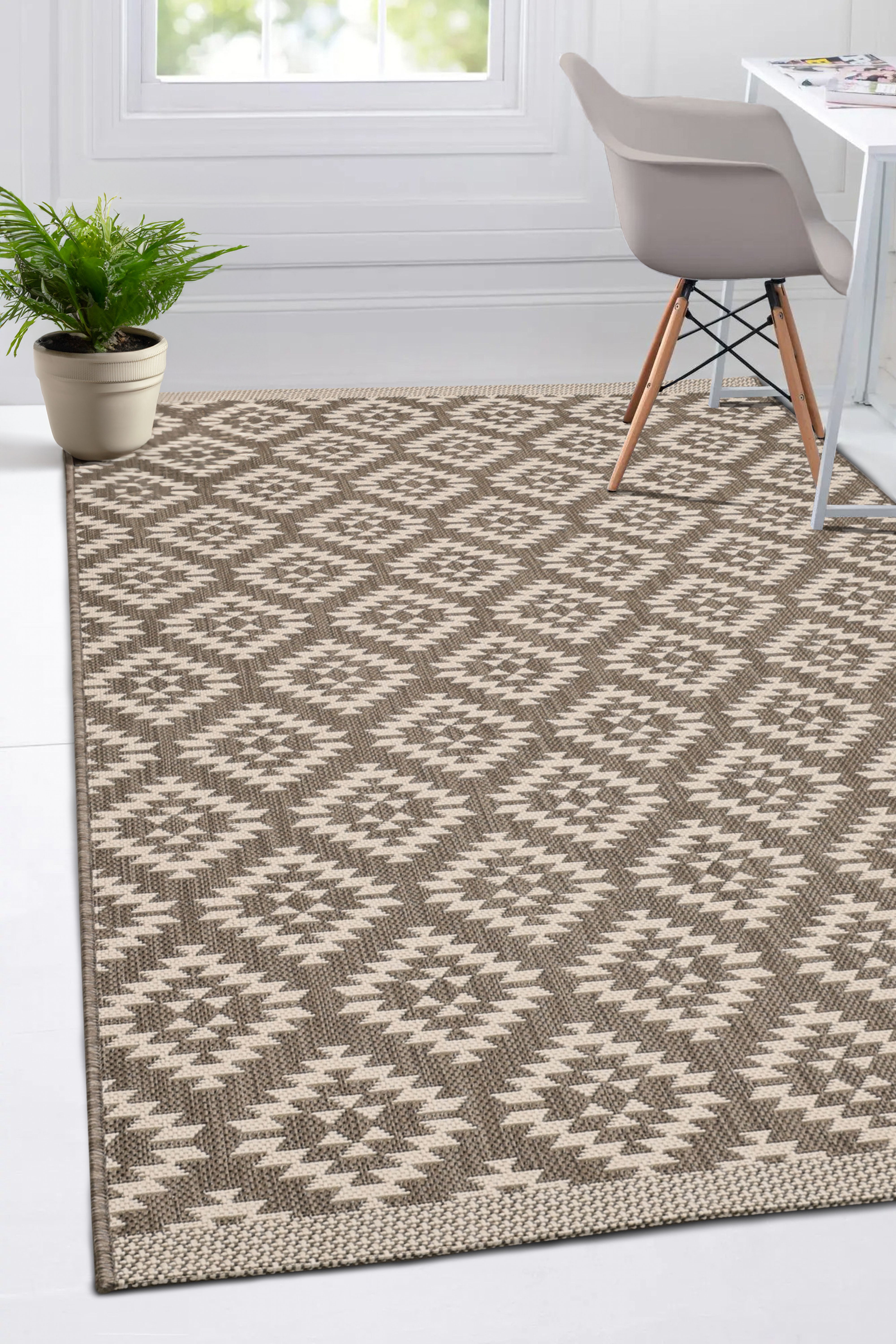 County Geneva - Geometric Rug in Black & Navy for Modern Homes