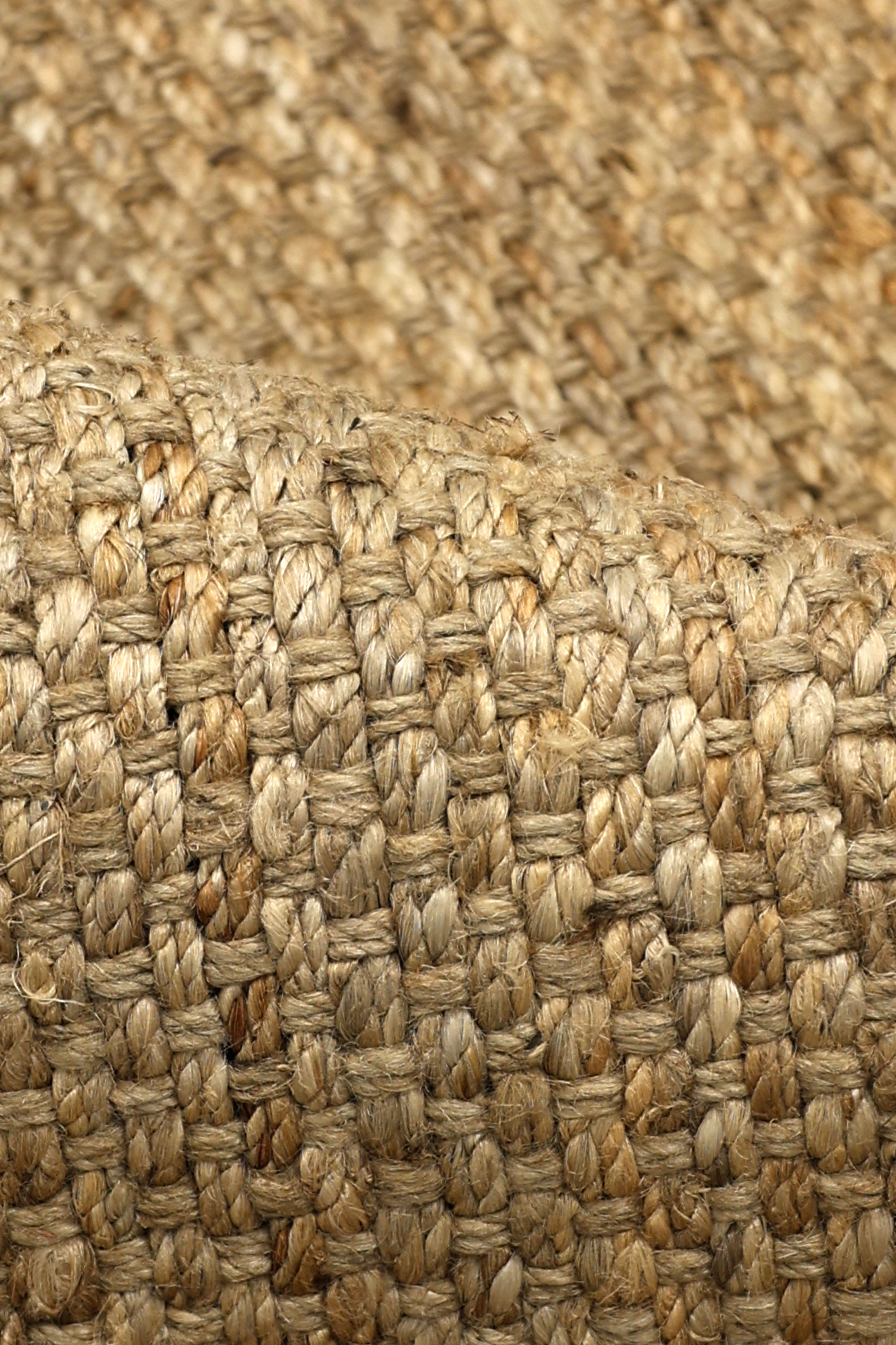 Natural Charm - Indian Jute Rug for Eco-Friendly Spaces