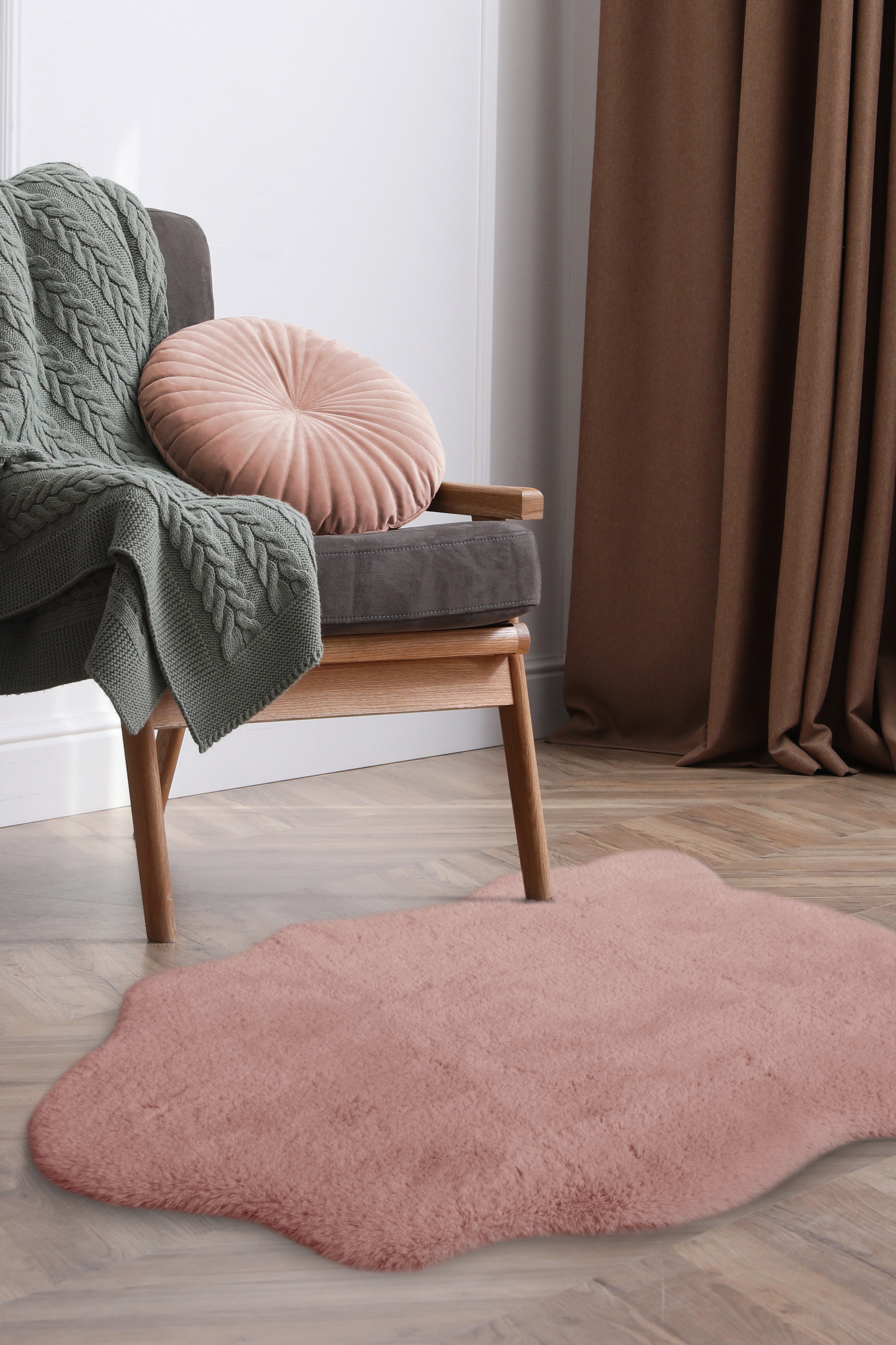 Luxury Faux Fur - Blush & Grey Rugs for Cozy Elegance