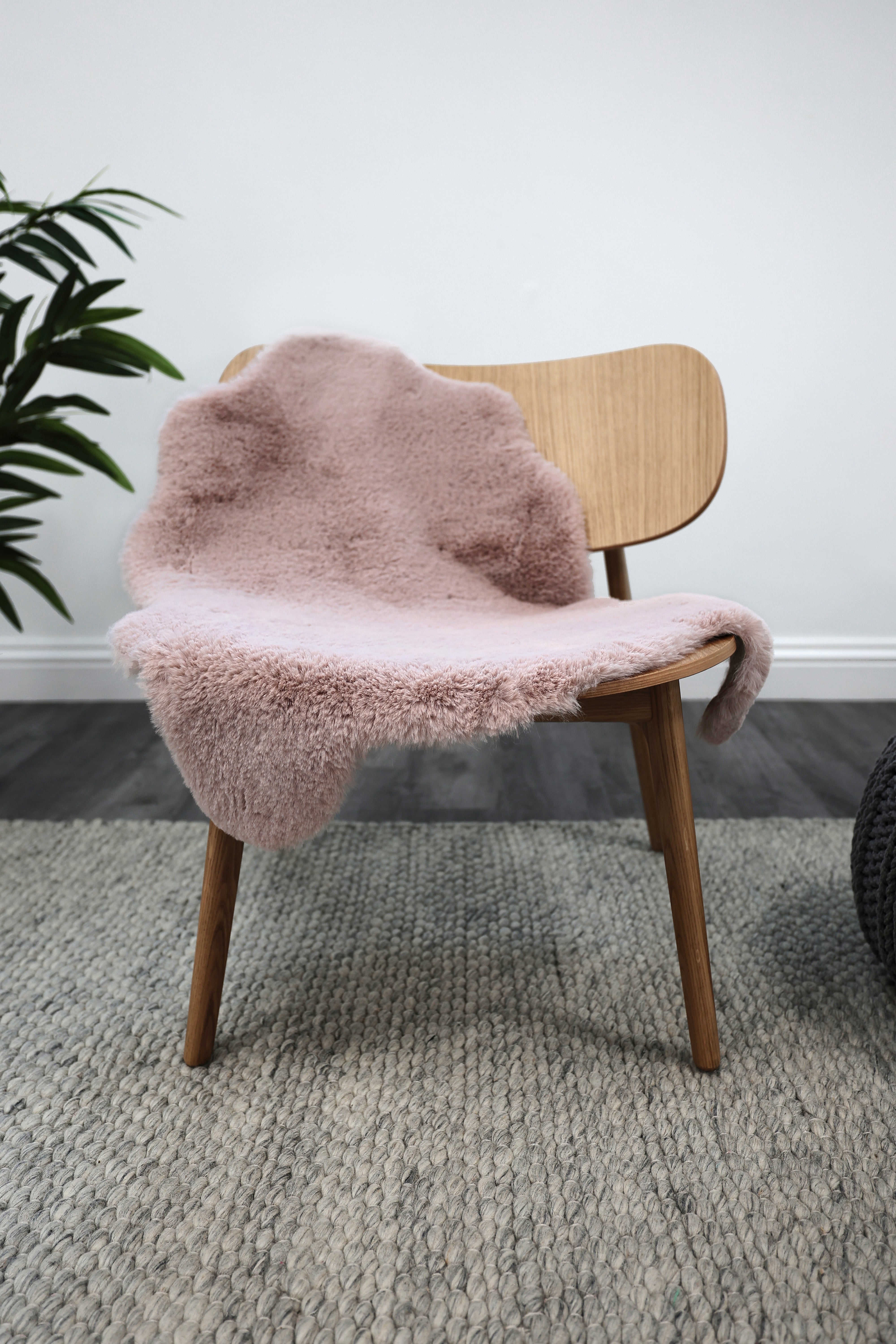 Luxury Faux Fur - Blush & Grey Rugs for Cozy Elegance