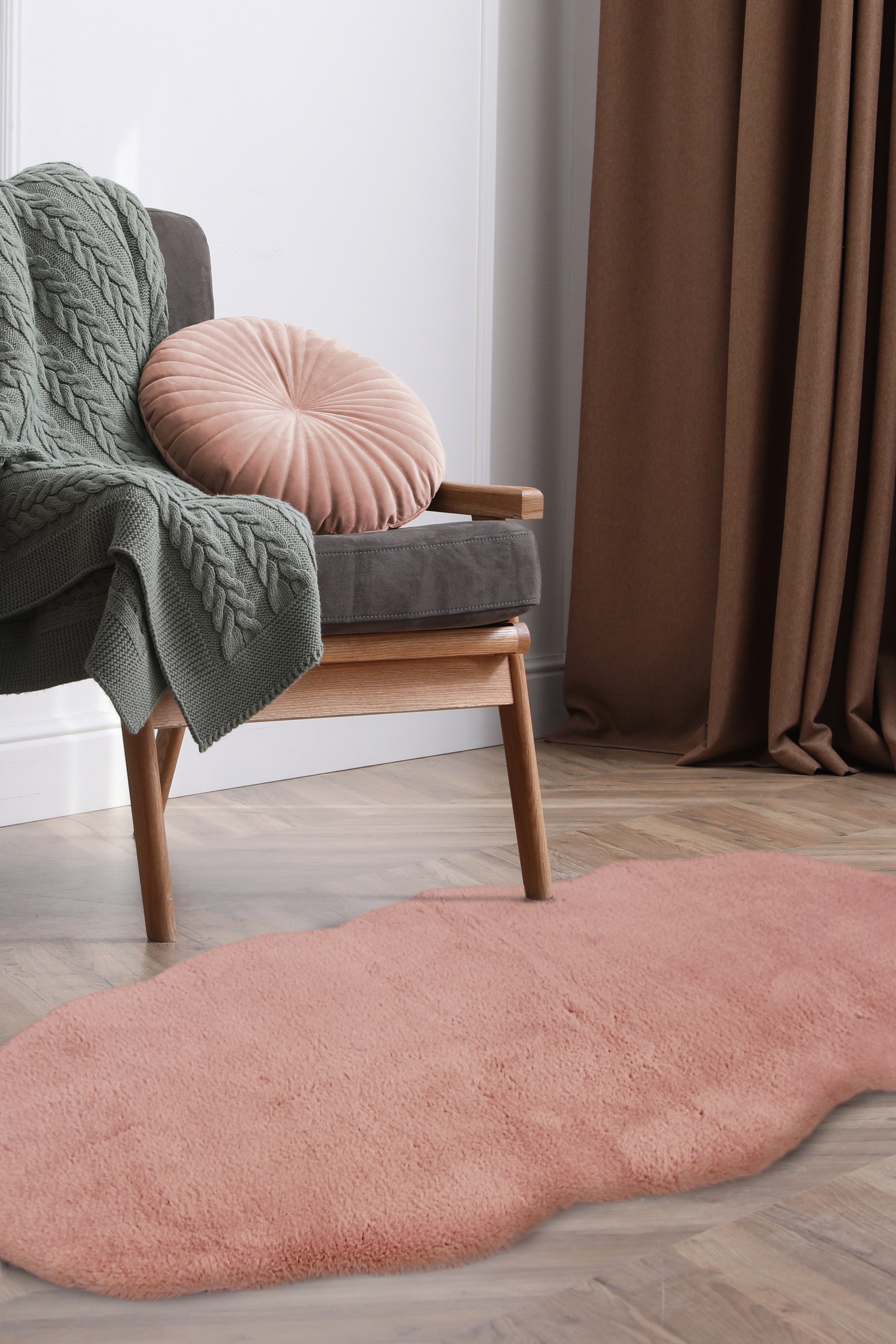 Luxury Faux Fur - Blush & Grey Rugs for Cozy Elegance