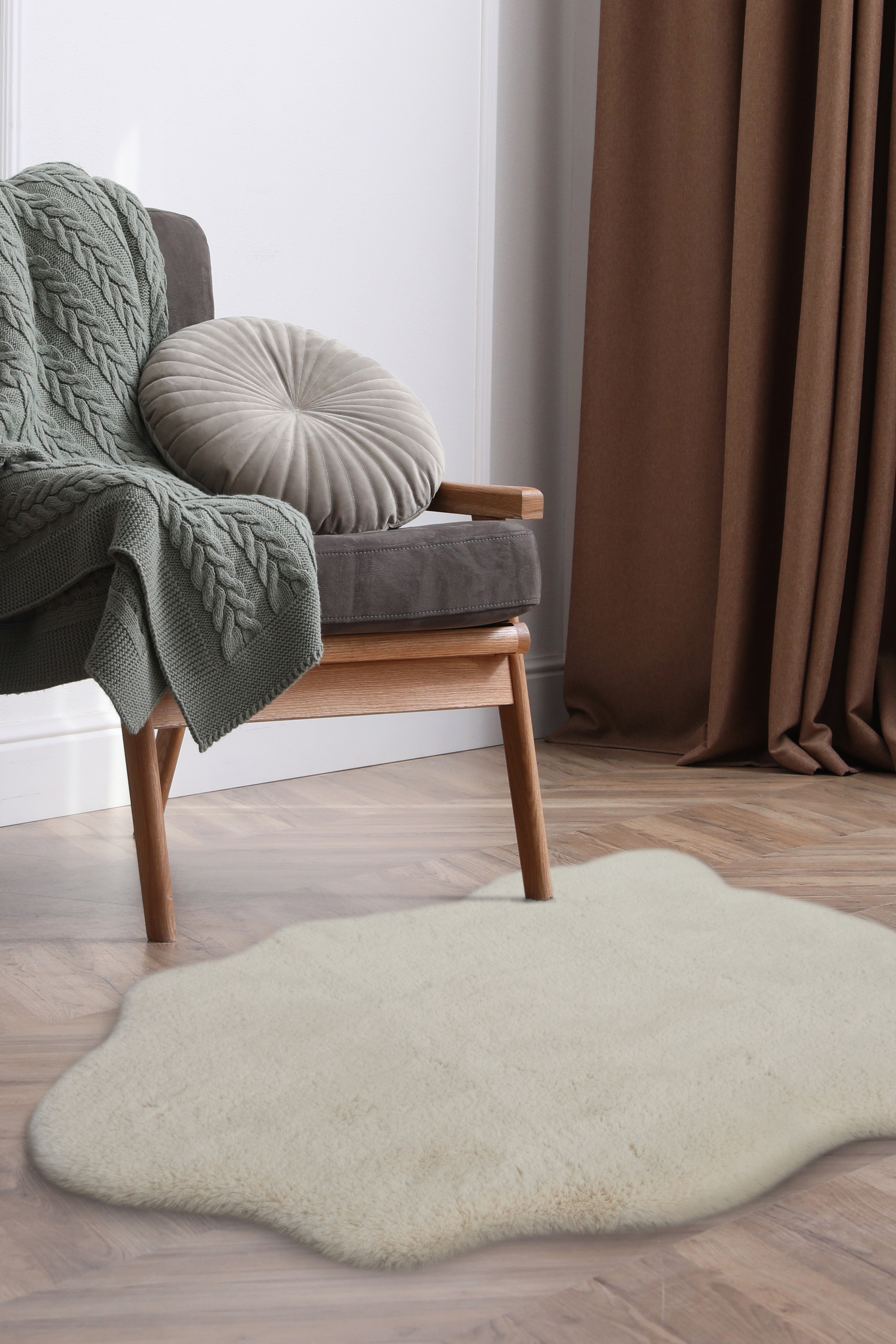 Luxury Faux Fur - Blush & Grey Rugs for Cozy Elegance