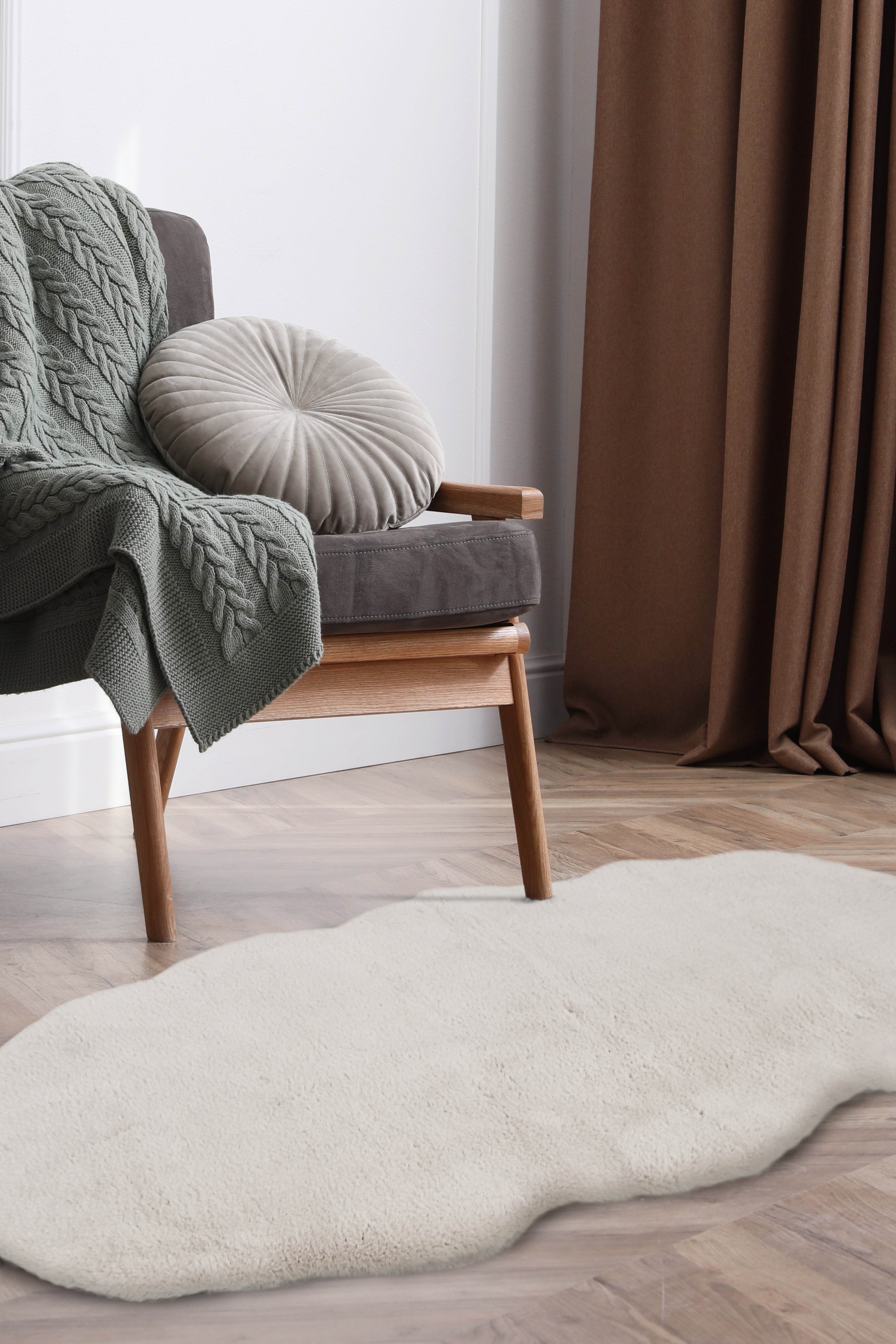 Luxury Faux Fur - Blush & Grey Rugs for Cozy Elegance