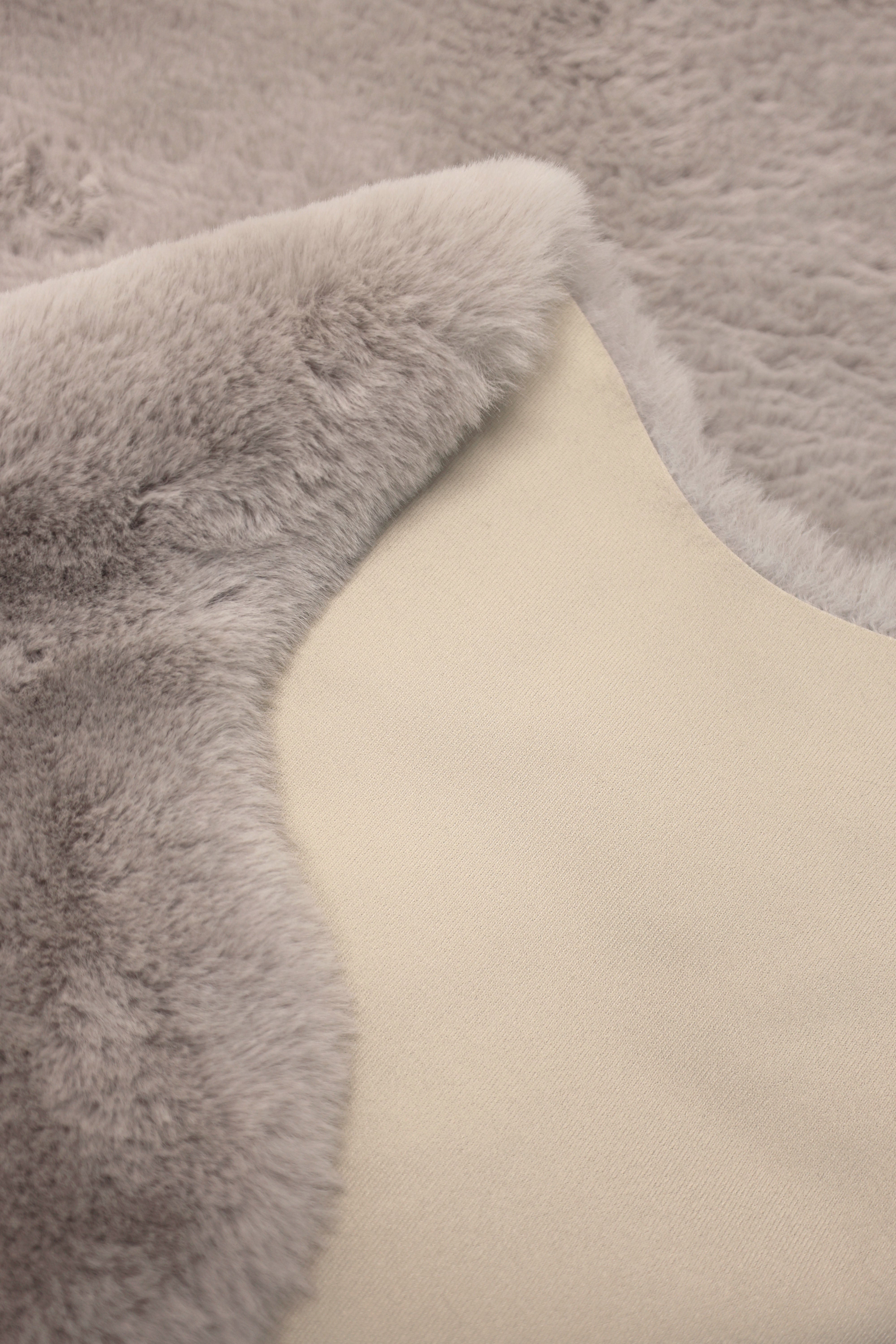 Luxury Faux Fur - Blush & Grey Rugs for Cozy Elegance