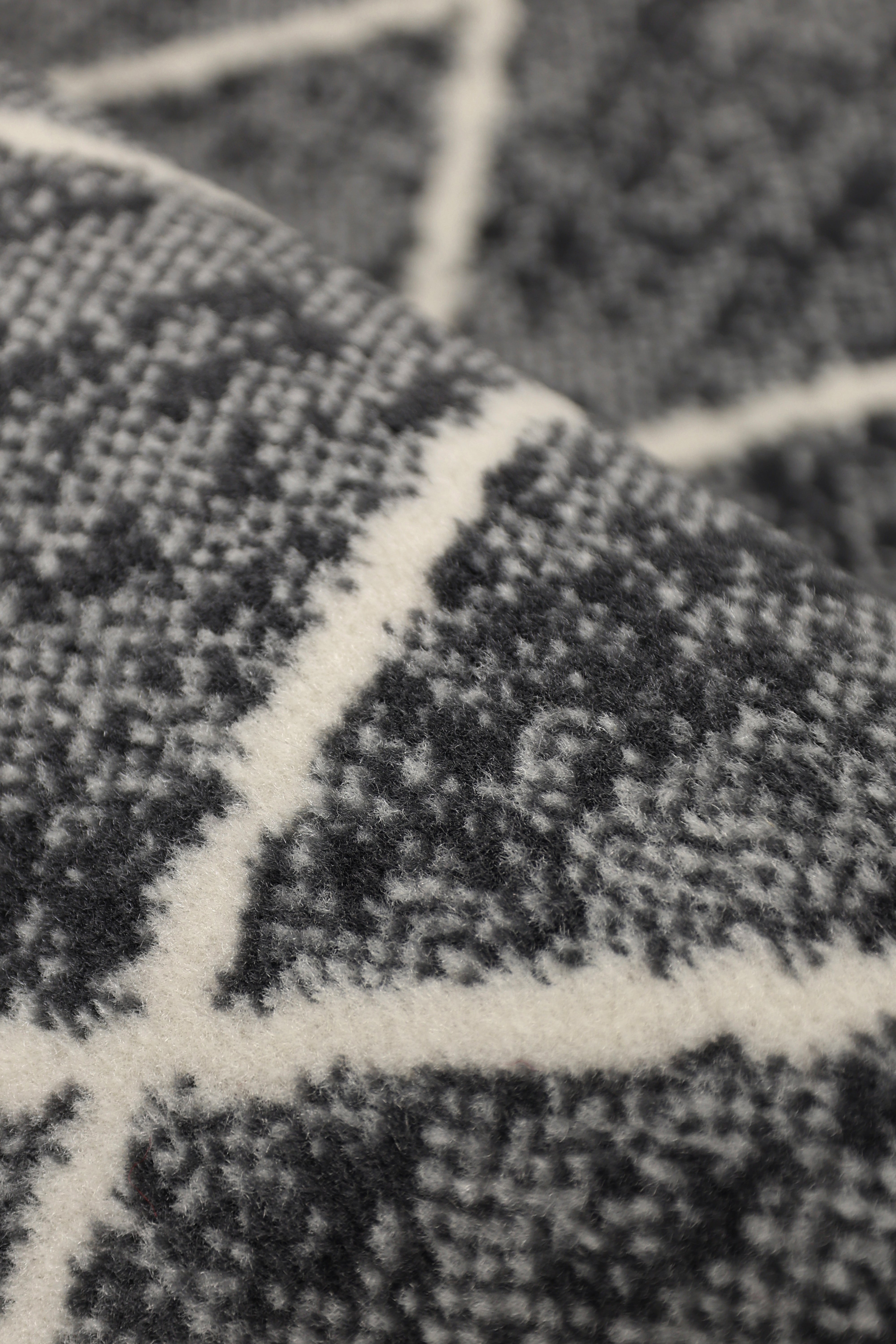Maestro Berber Indoor Rug – Durable Machine-Woven Polypropylene Low Pile, Easy-Clean
