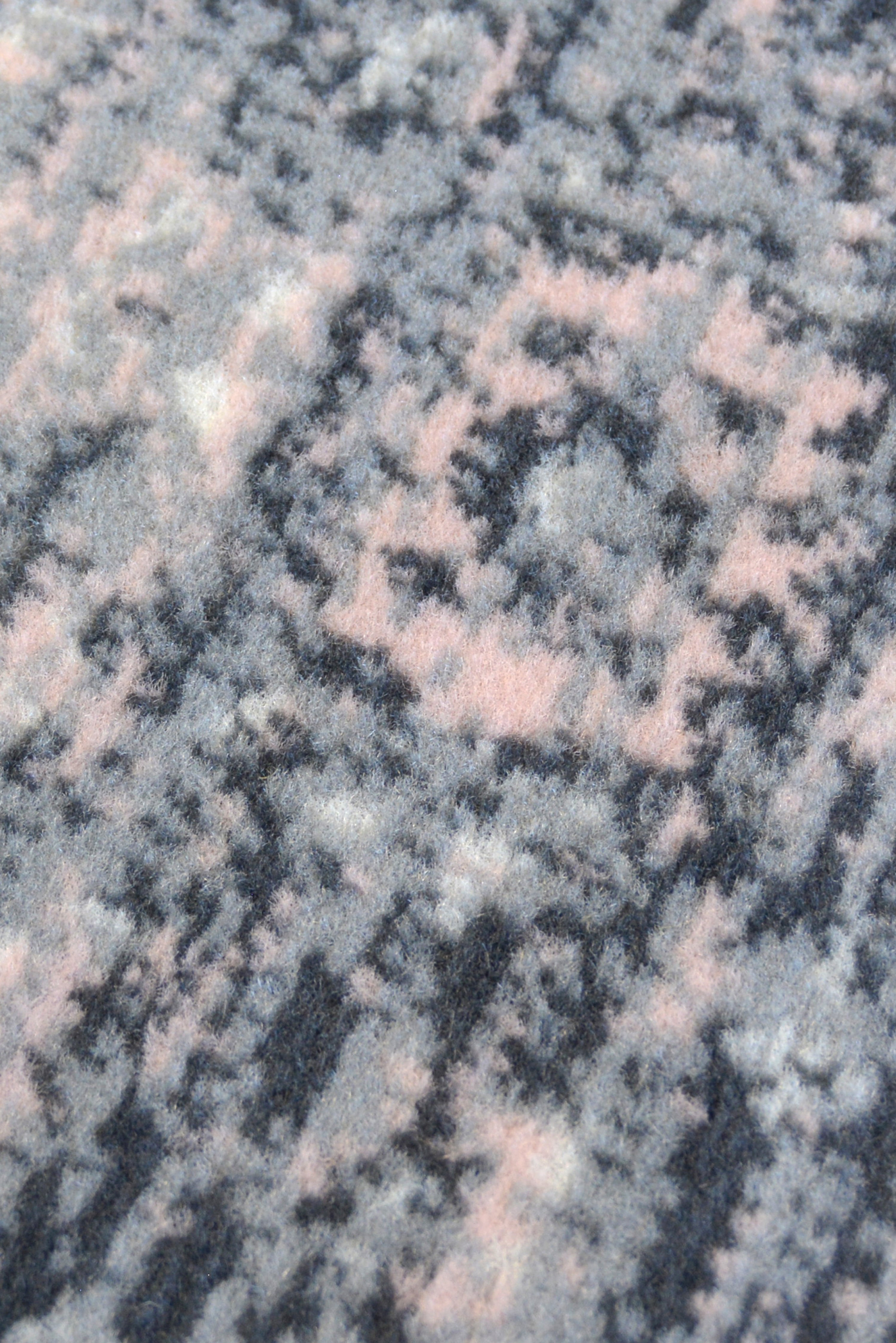 Maestro New Traditional Rug – Grey/Pink & Natural