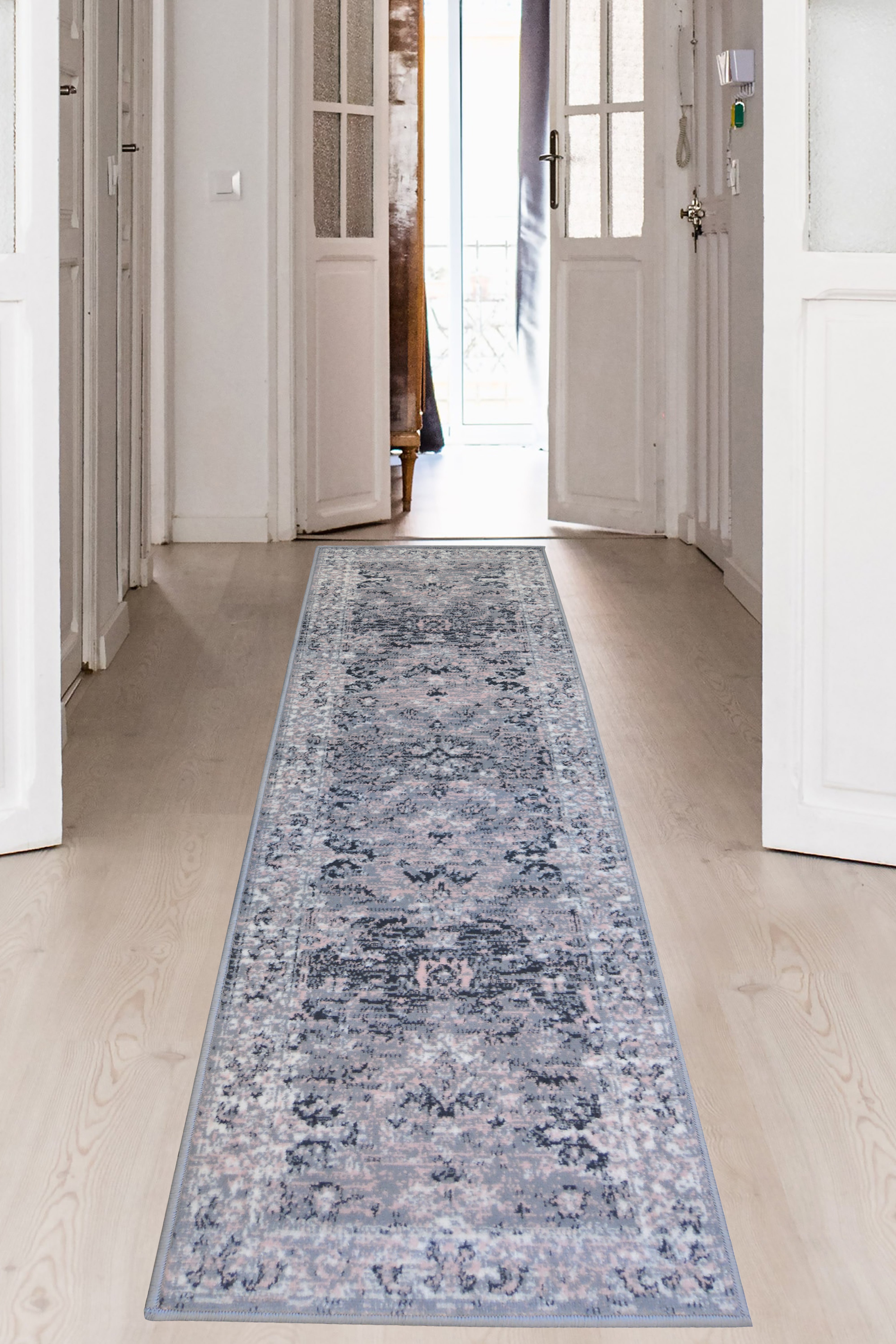 Maestro New Traditional Rug – Grey/Pink & Natural
