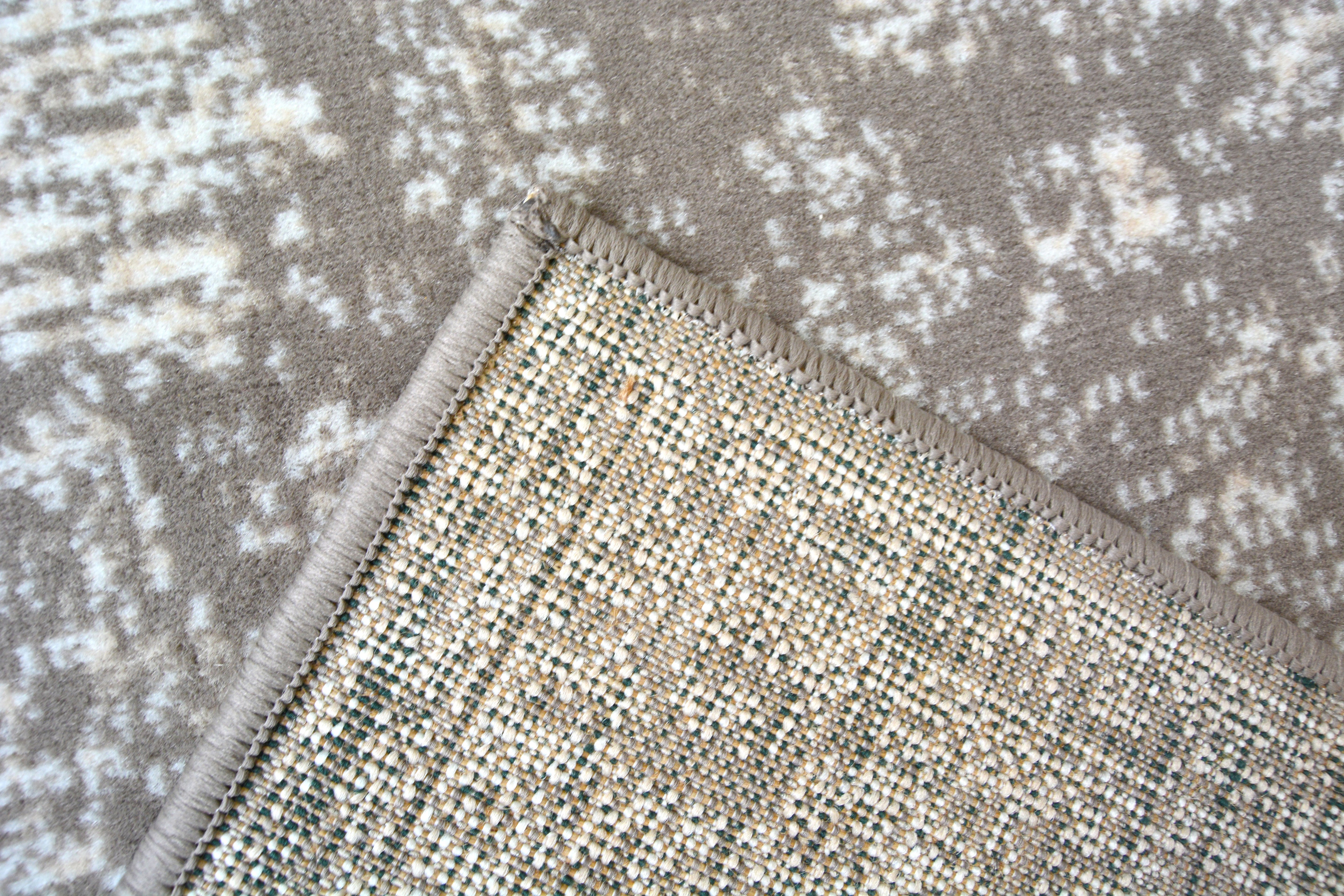Maestro New Trad Rug – Grey/Pink & Natural, New Traditional Design