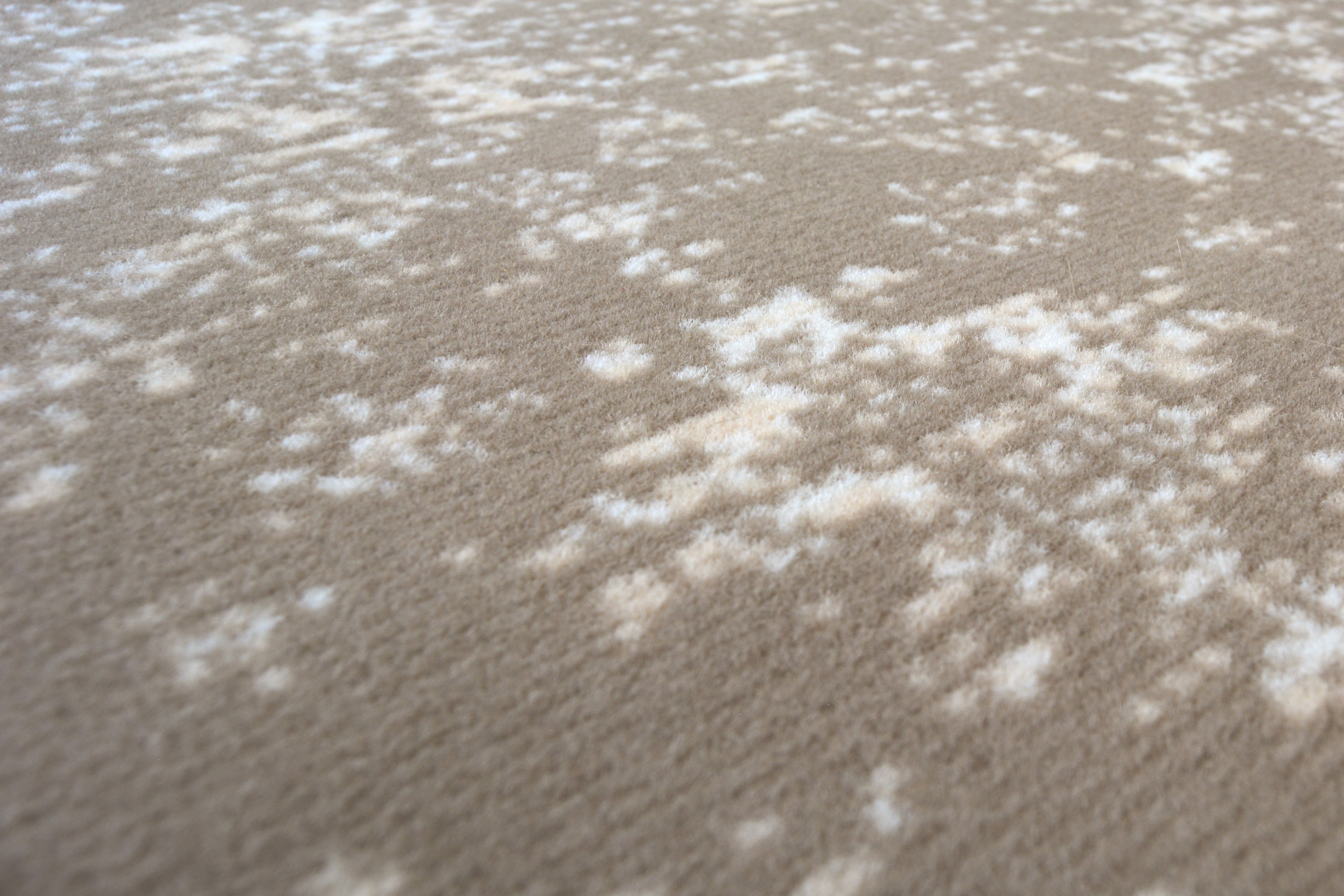 Maestro New Traditional Rug – Grey/Pink & Natural