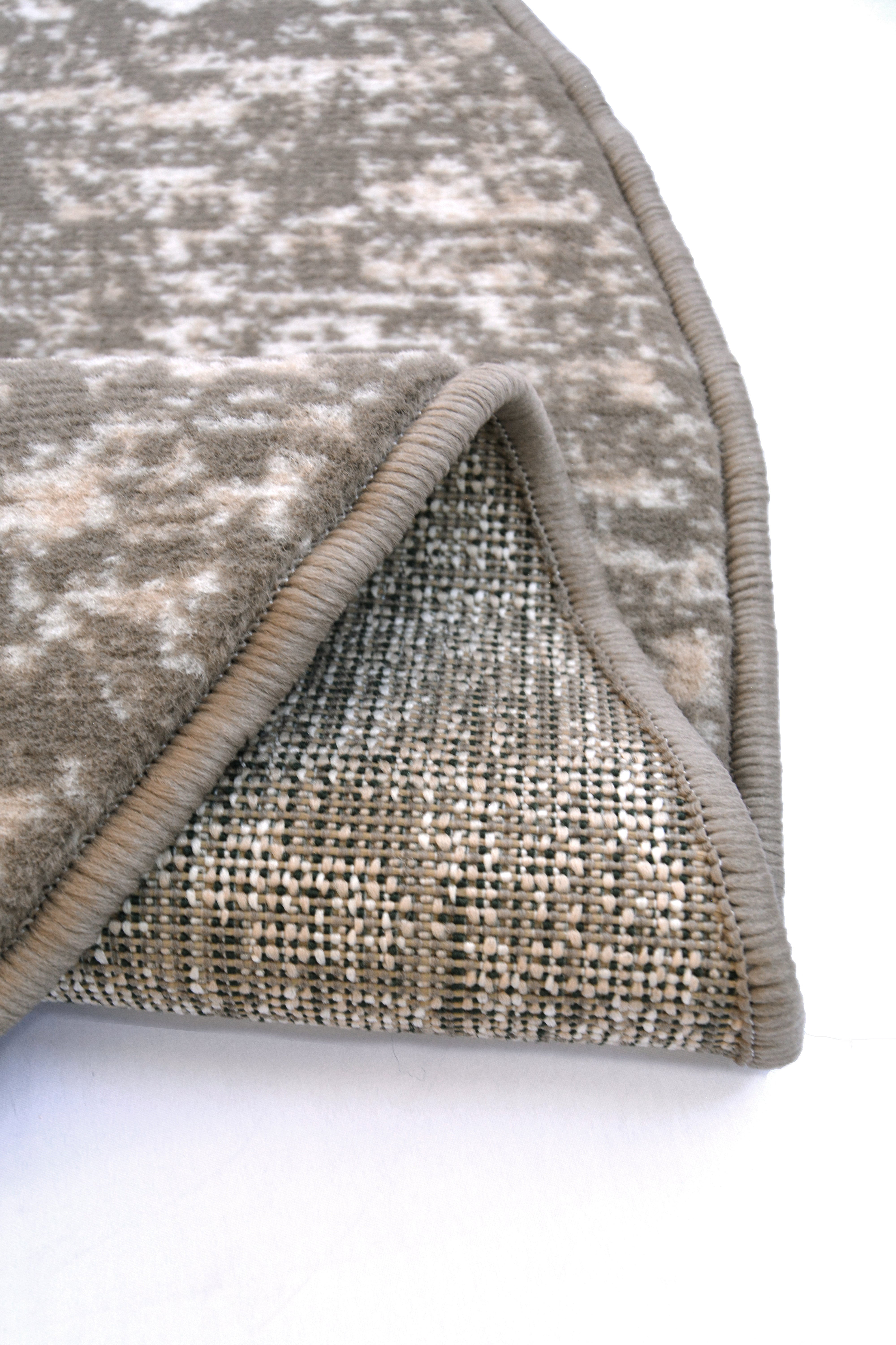 Maestro New Traditional Rug – Grey/Pink & Natural