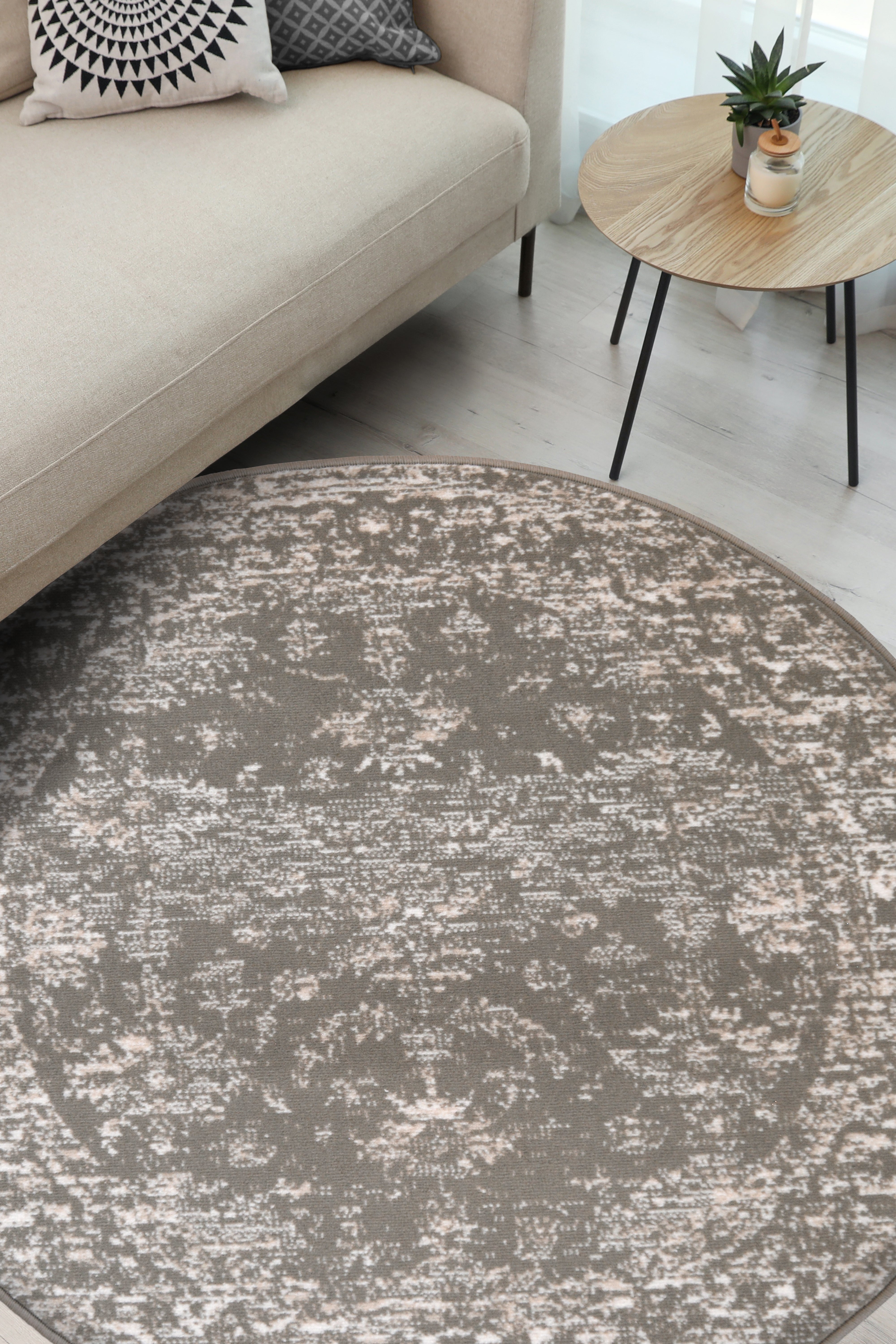 Maestro New Traditional Rug – Grey/Pink & Natural