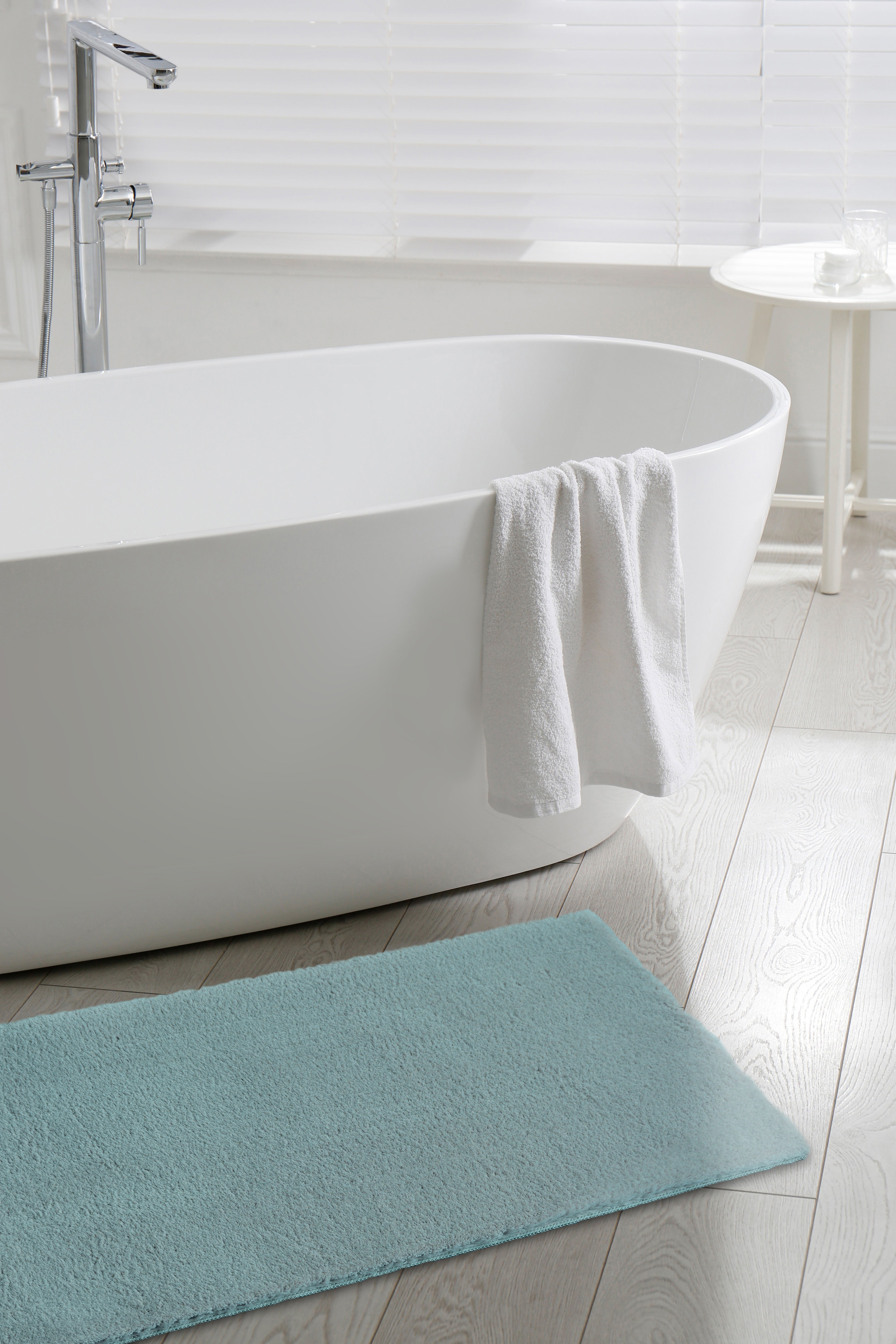 Royale Soft-Touch Bathmat – Machine Washable, Anti-Slip, 50 x 70 cm