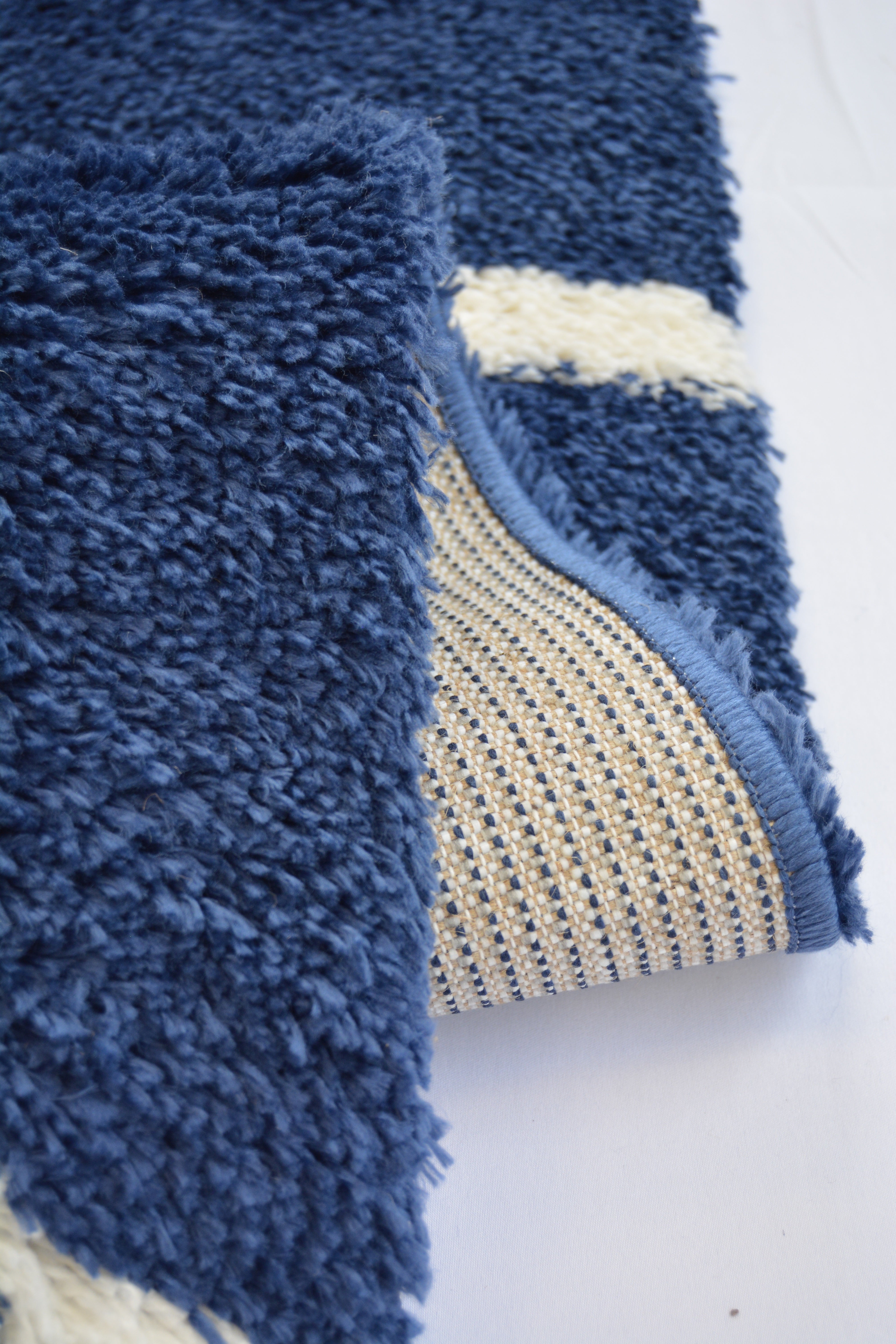 SNUG Bubbles Serenity - Rugs for Vibrant Living Spaces