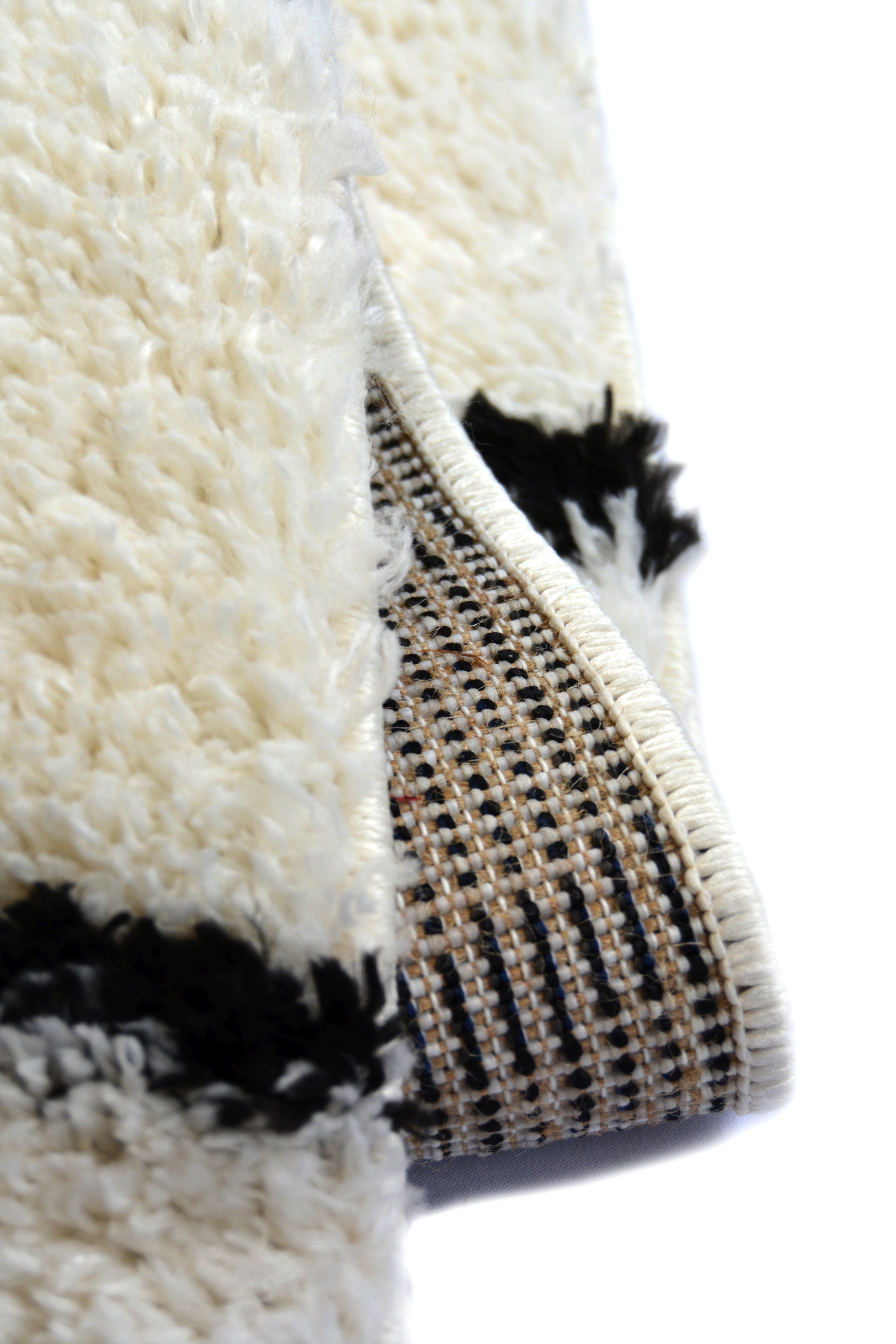 SNUG Iso Serenity - Contemporary Ivory Curves Rug