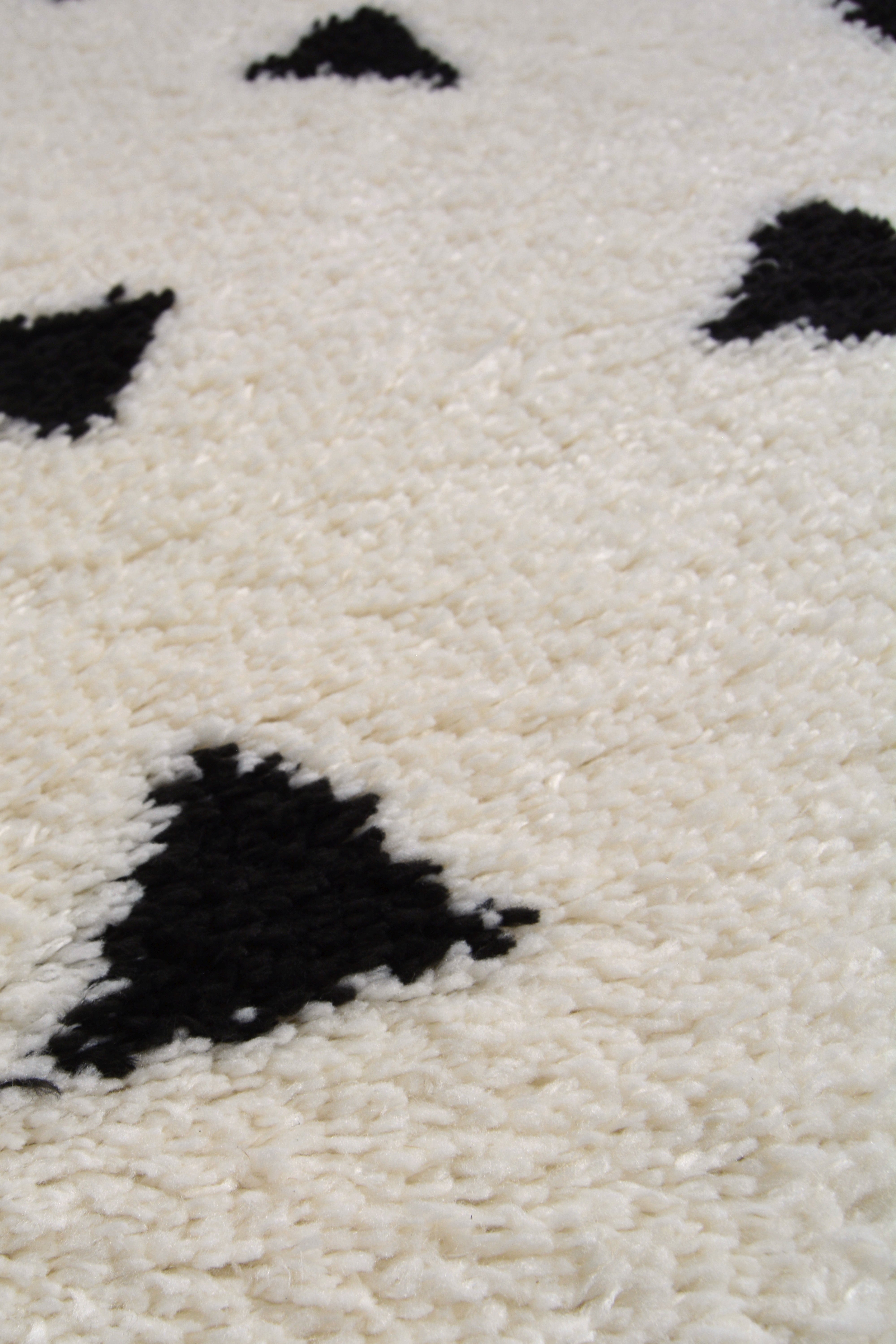 SNUG Triangle Mono Serenity - Rugs for Vibrant Living Spaces