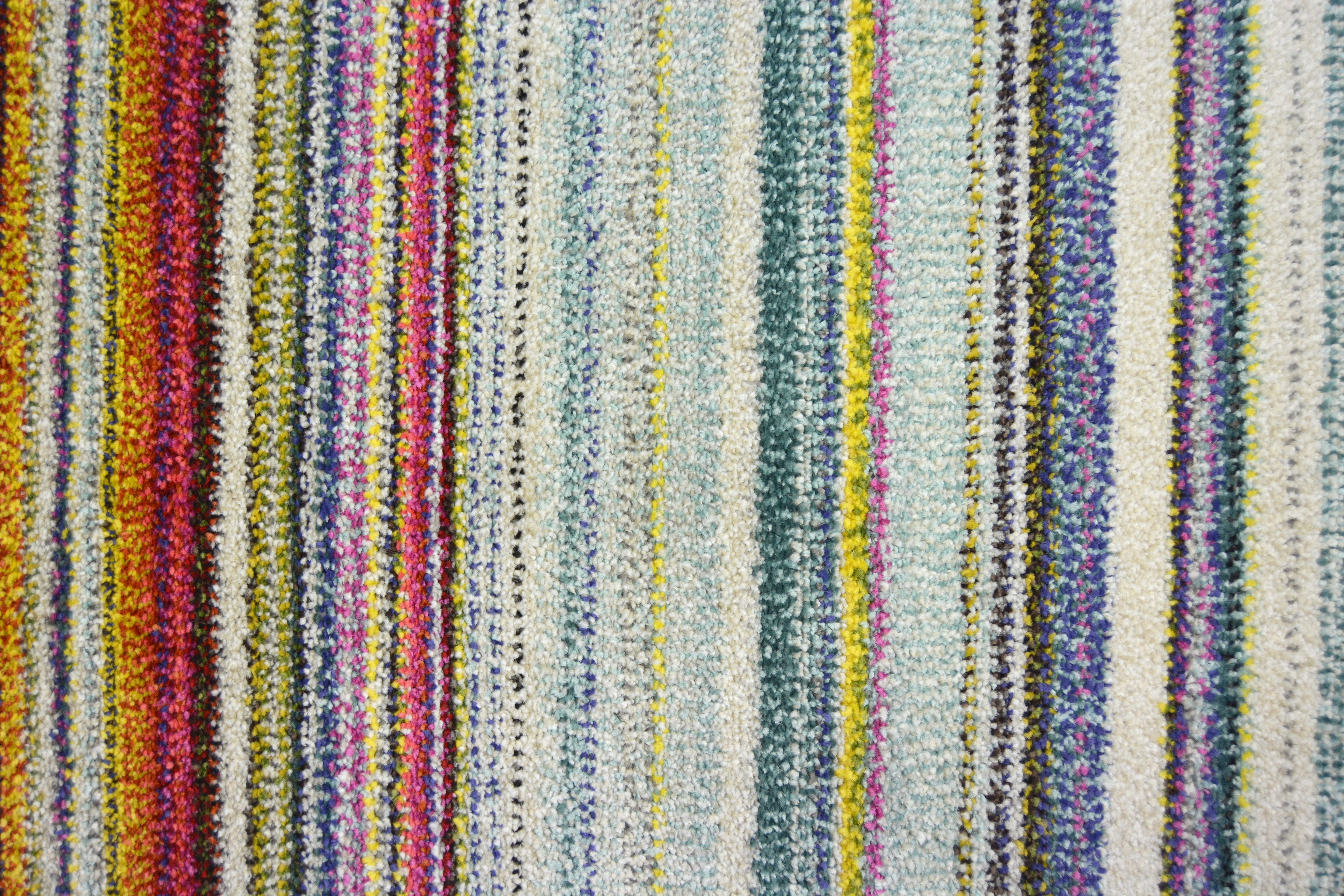 Vibrant Villa - Multi-Patterned Rug for Stylish Living Spaces