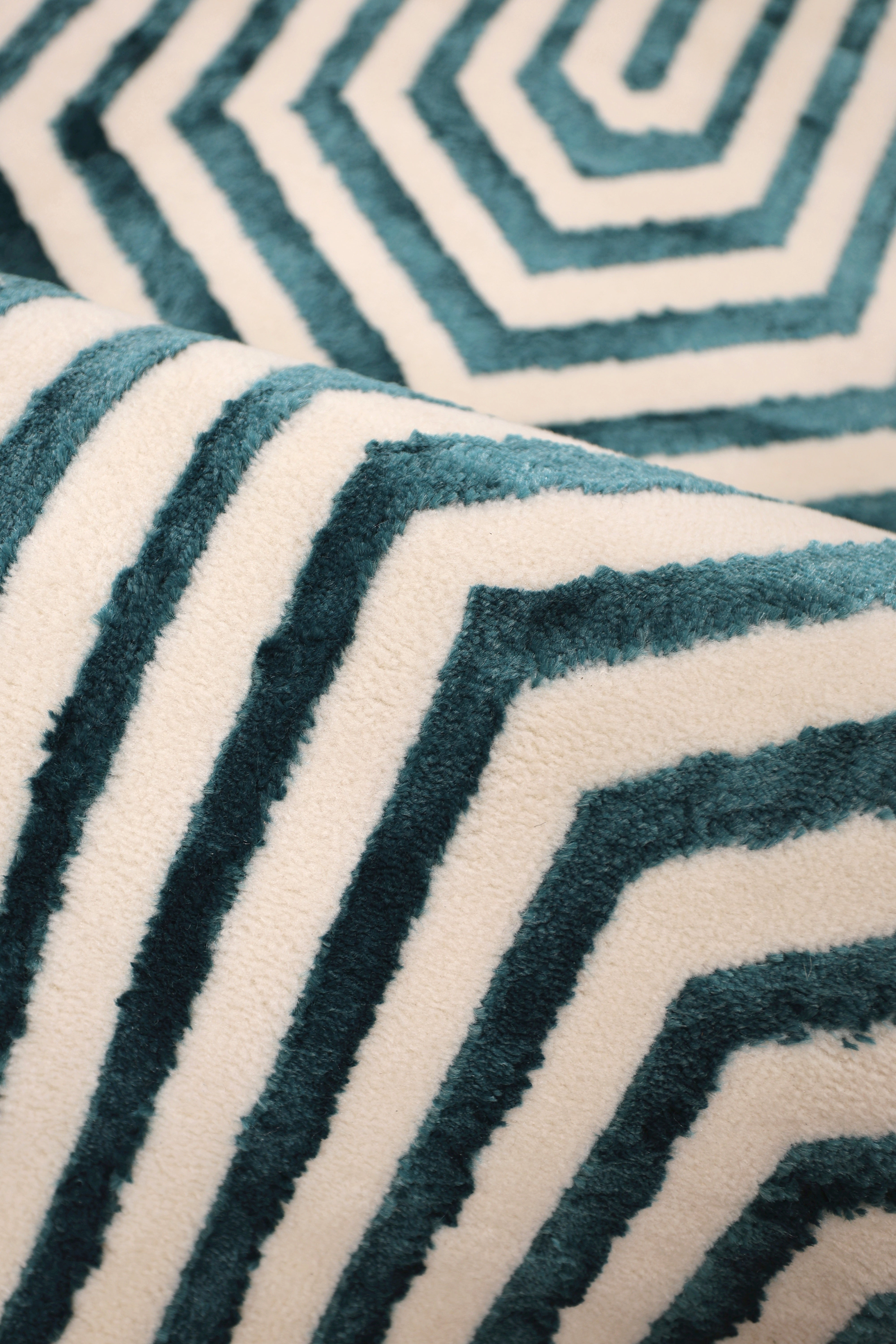 ZOE Elegance - Natural & Blue Rugs for Chic Living Spaces