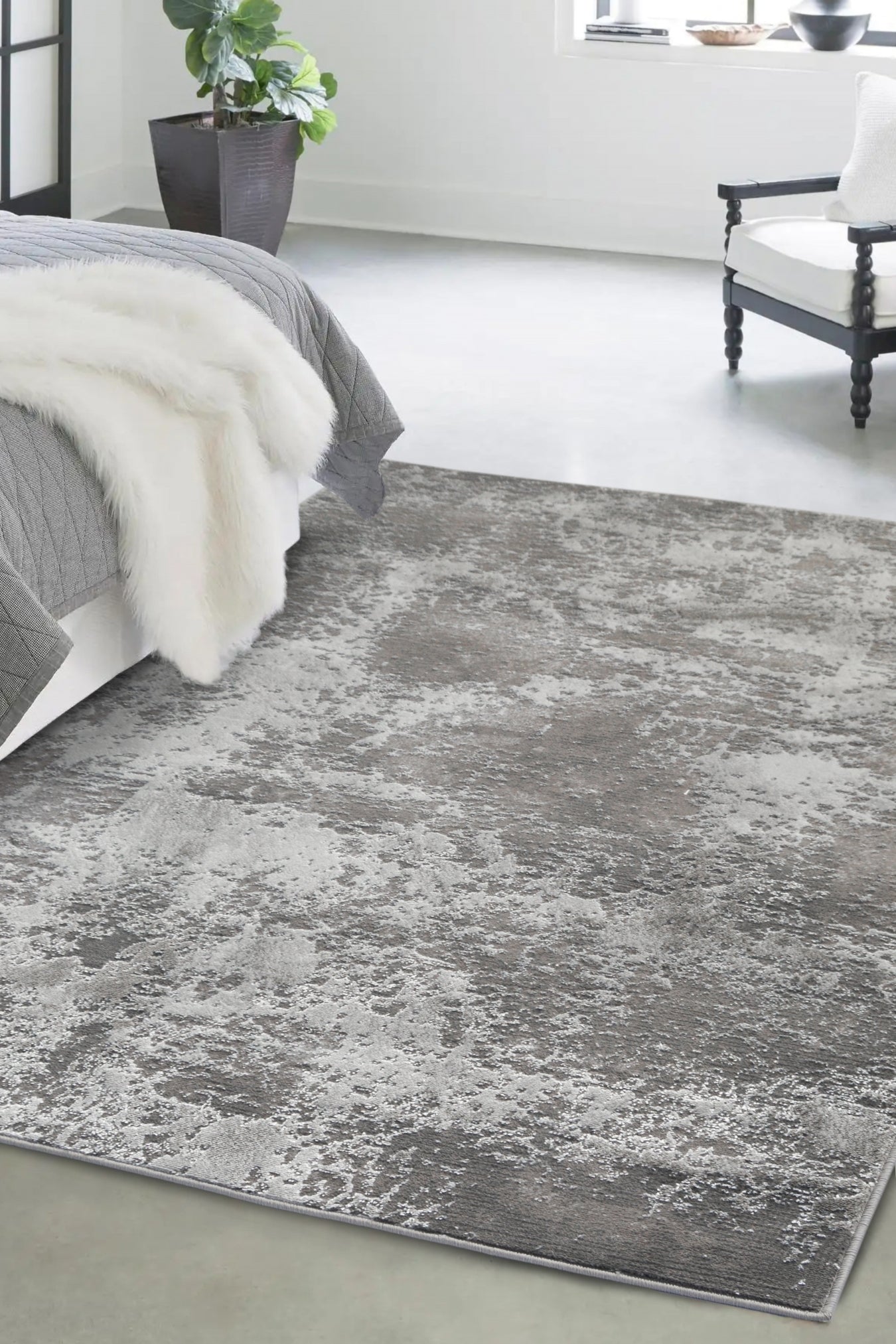 Avery Grey - Abstract Rug for Chic Living Spaces